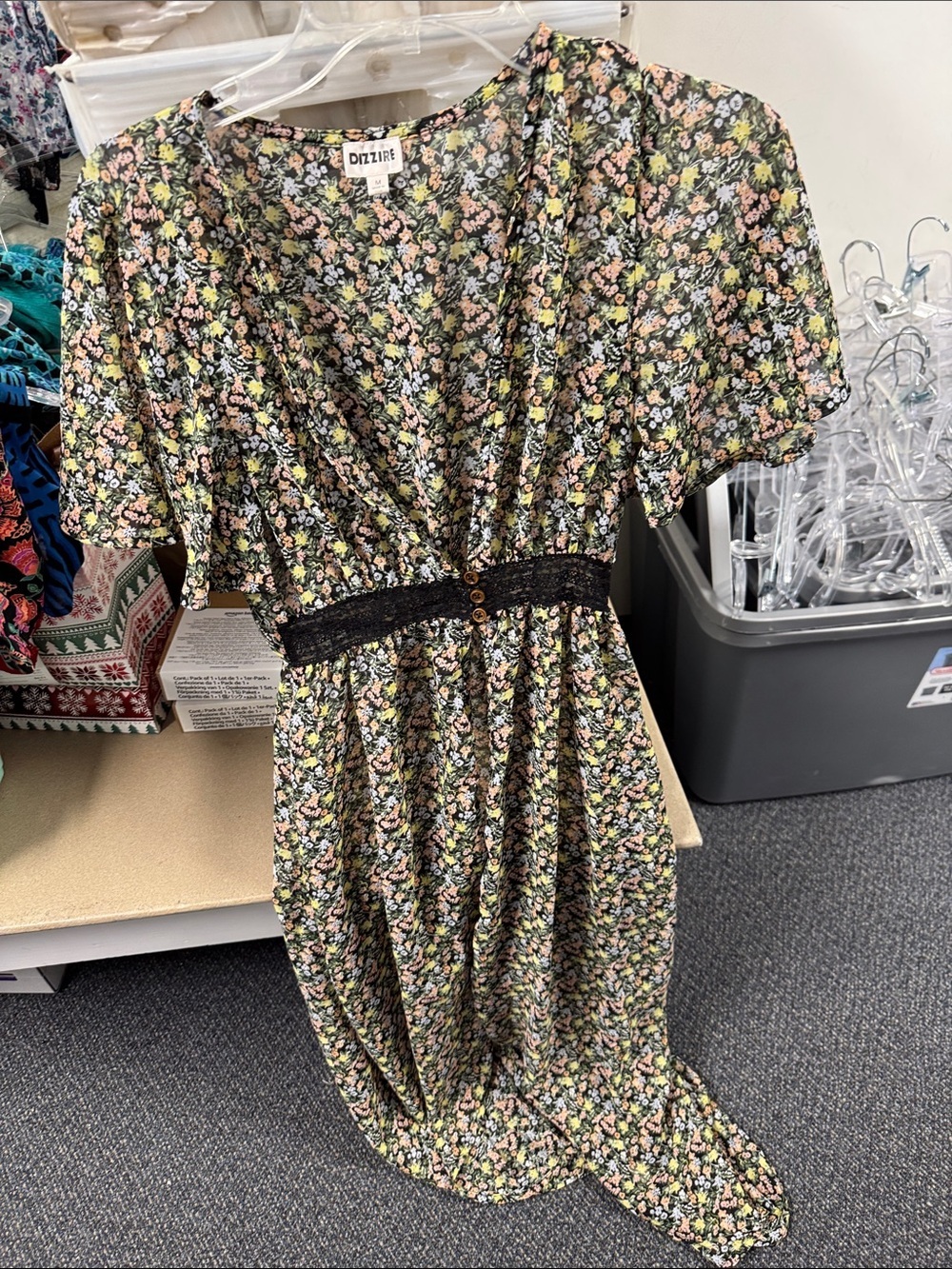 Dizzire floral cape kimono top M // 060624